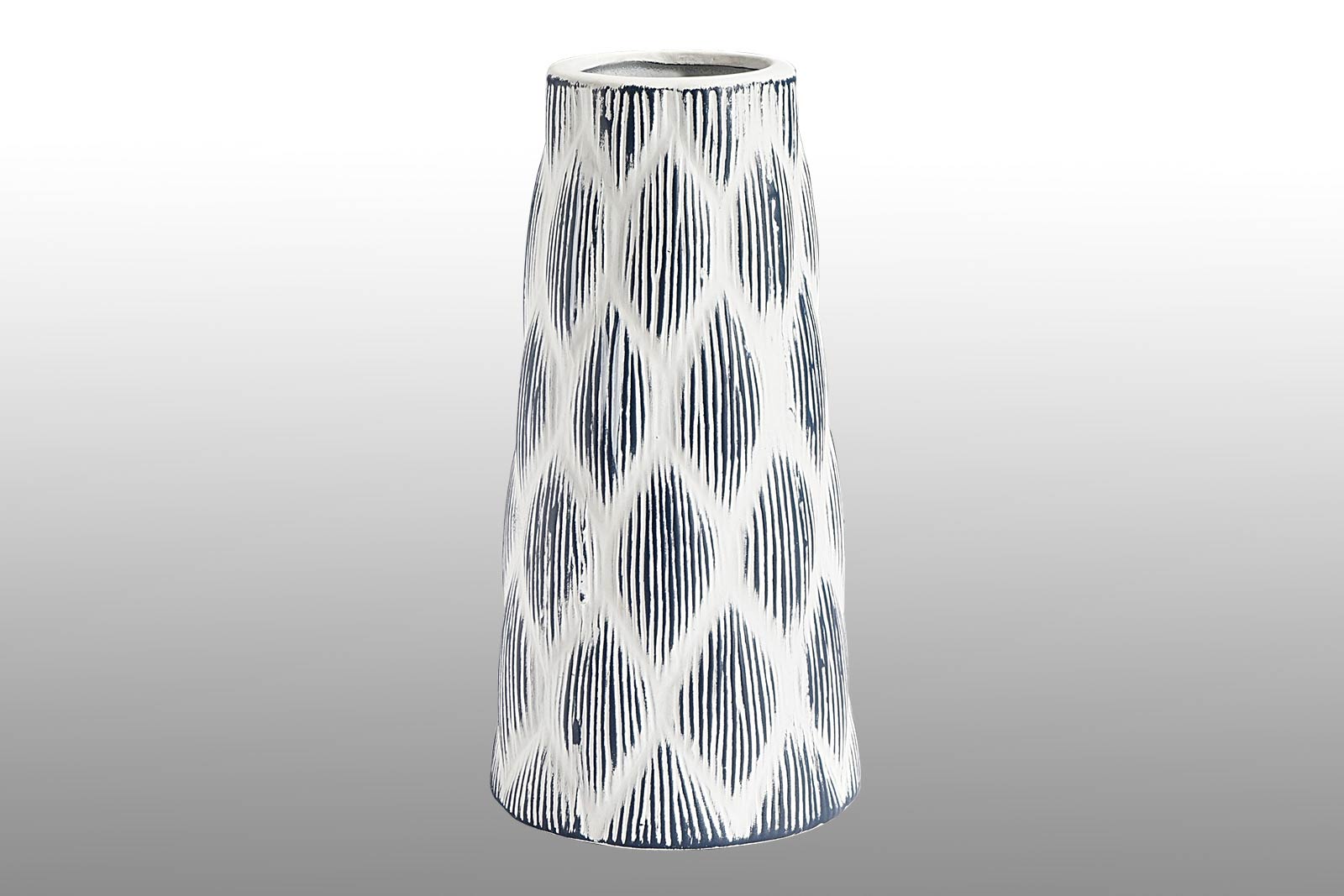 Rhombus Design Vase